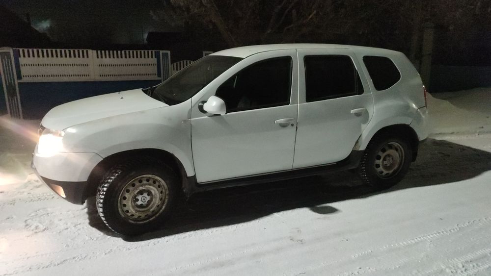 Продам Рено Дастер 2014 год на механике