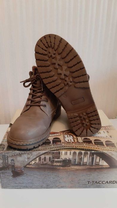 Ботинки женские размер 38