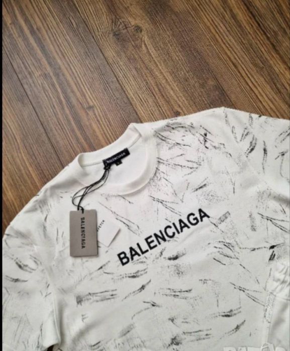 Compleu Balenciaga  Marimi XXL