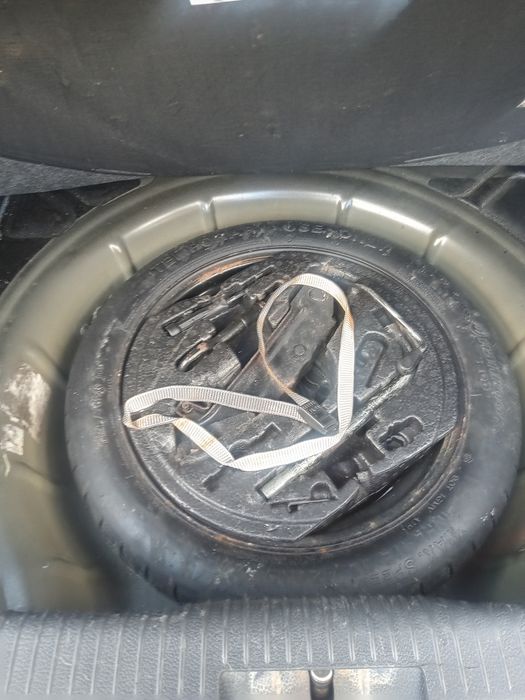 Голф 5 продавам, всичко платено