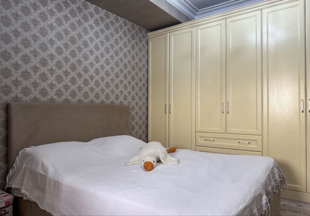 Срочно Ц 2 , 3х комнатная