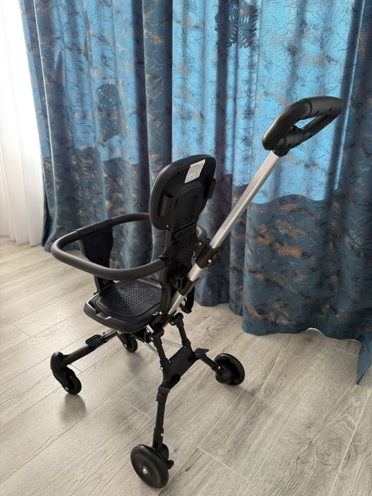 Лкгкая коляска-стульчик для прогулки