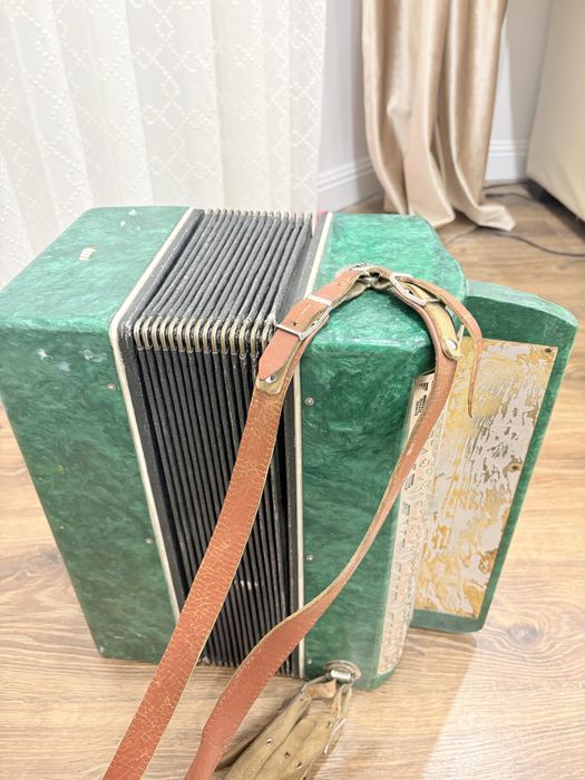 Продам Баян Полесье