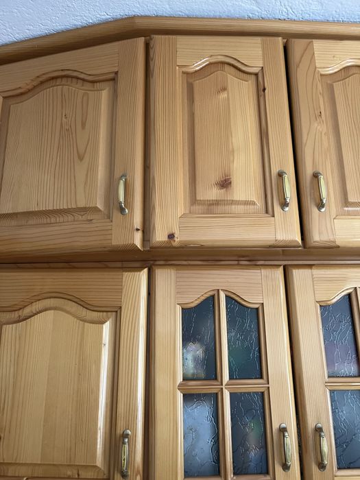 Дървена кухня шкафчета