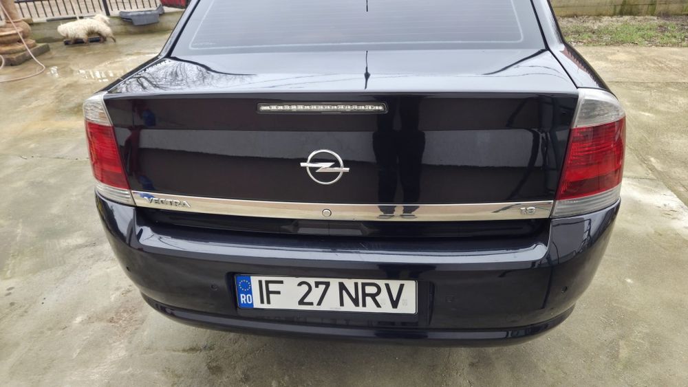 Opel vectra 1.8 benzina 140 cp