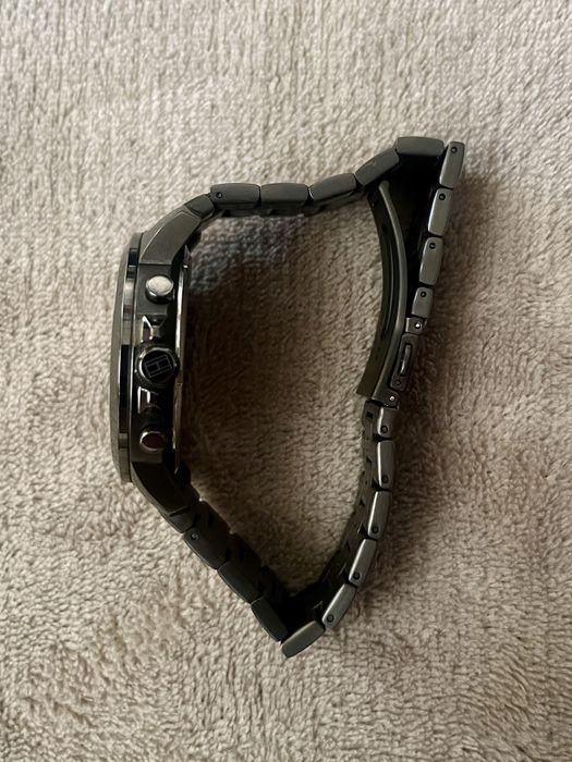 Часовник Tommy Hilfiger