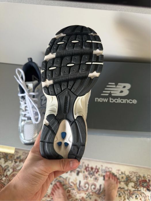 Кроссовки new balance 530