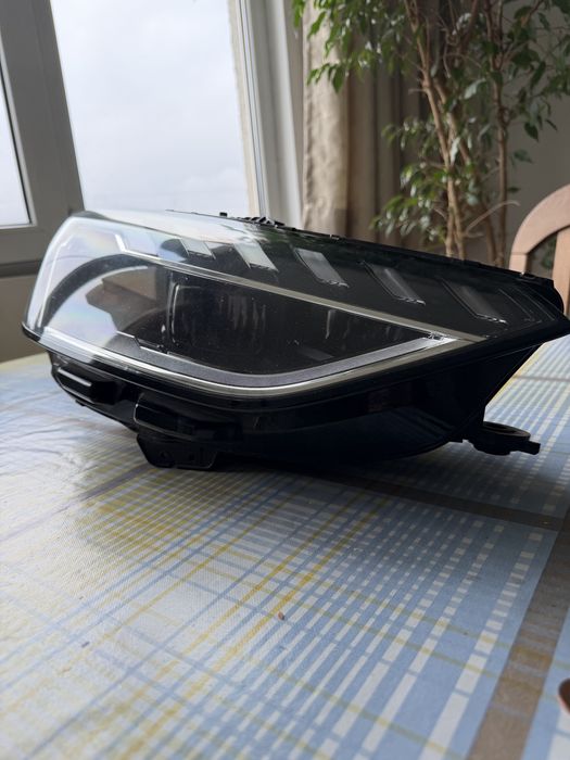 Десен фар audi a4 b9 US вариант FULL LED