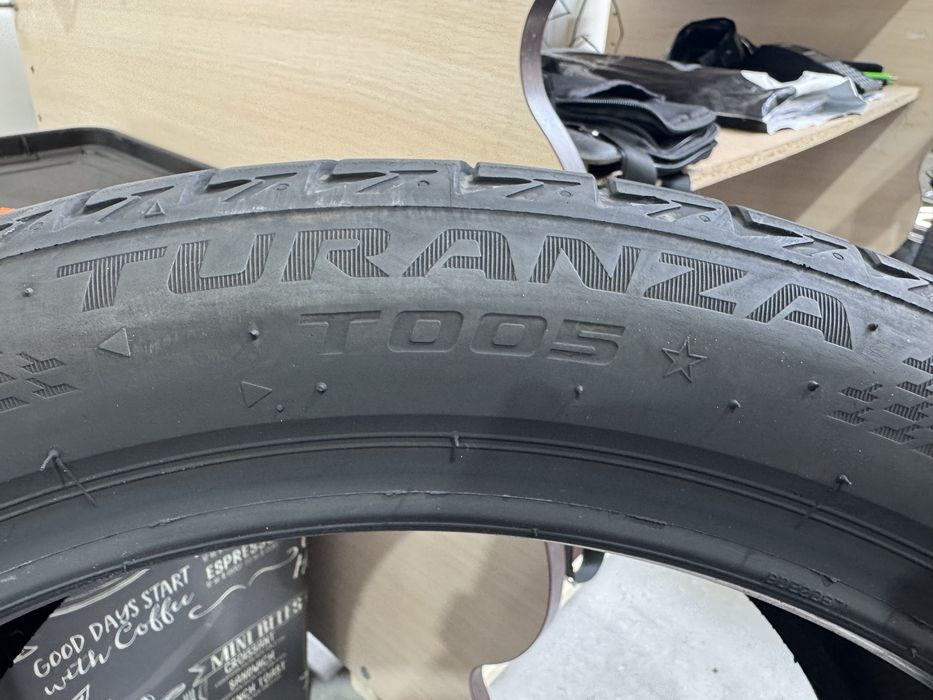 Автомобилни гуми 225 45 18 / 255 40 18 Bridgestone
