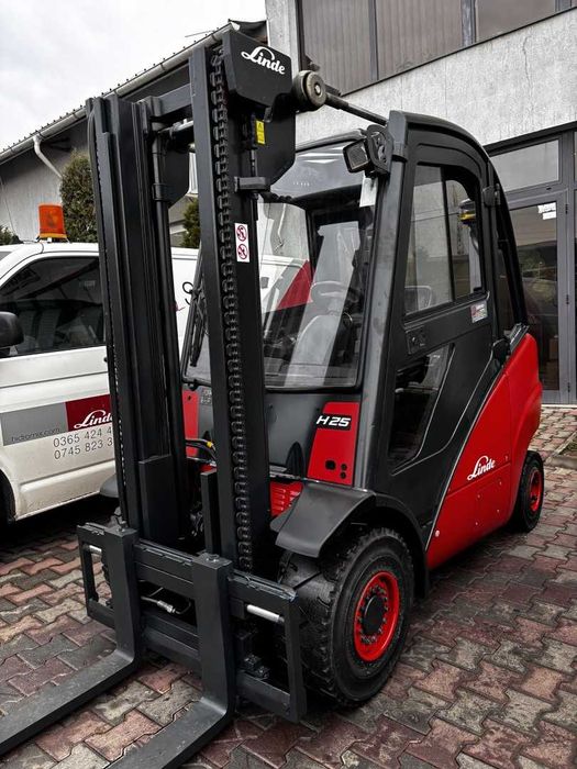 Stivuitor - Motostivuitor Linde H25D Cabină An fabricație 2005