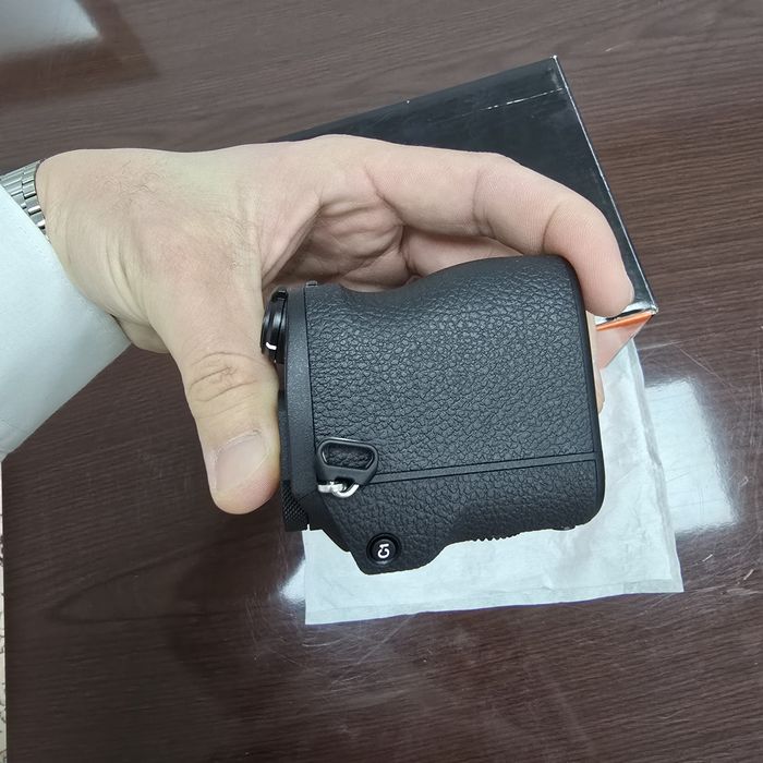 Sony a6700 в идеальном состоянии