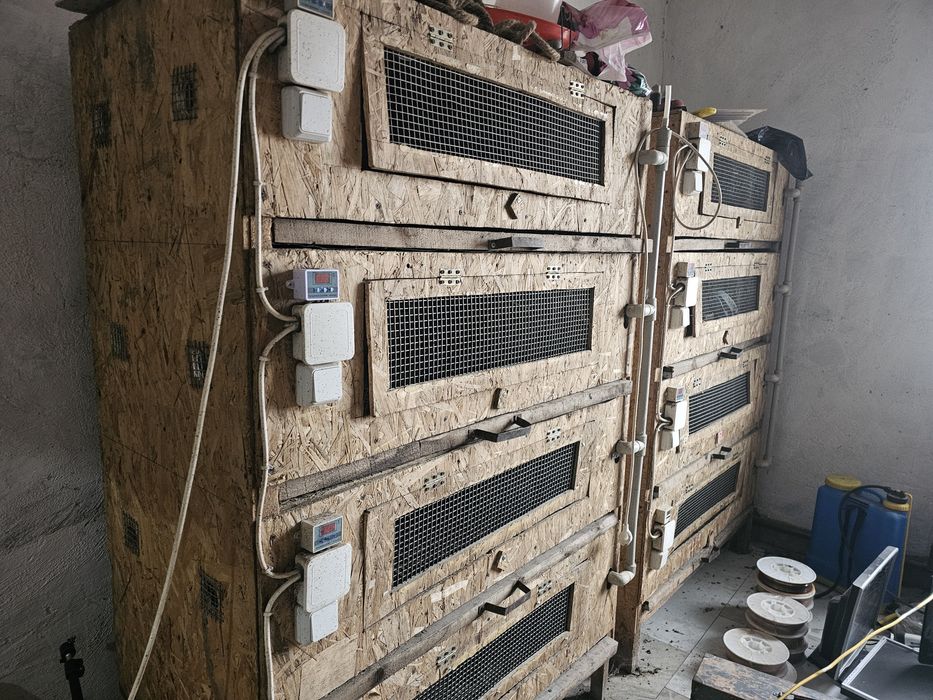 Продам клетки для содержания курей