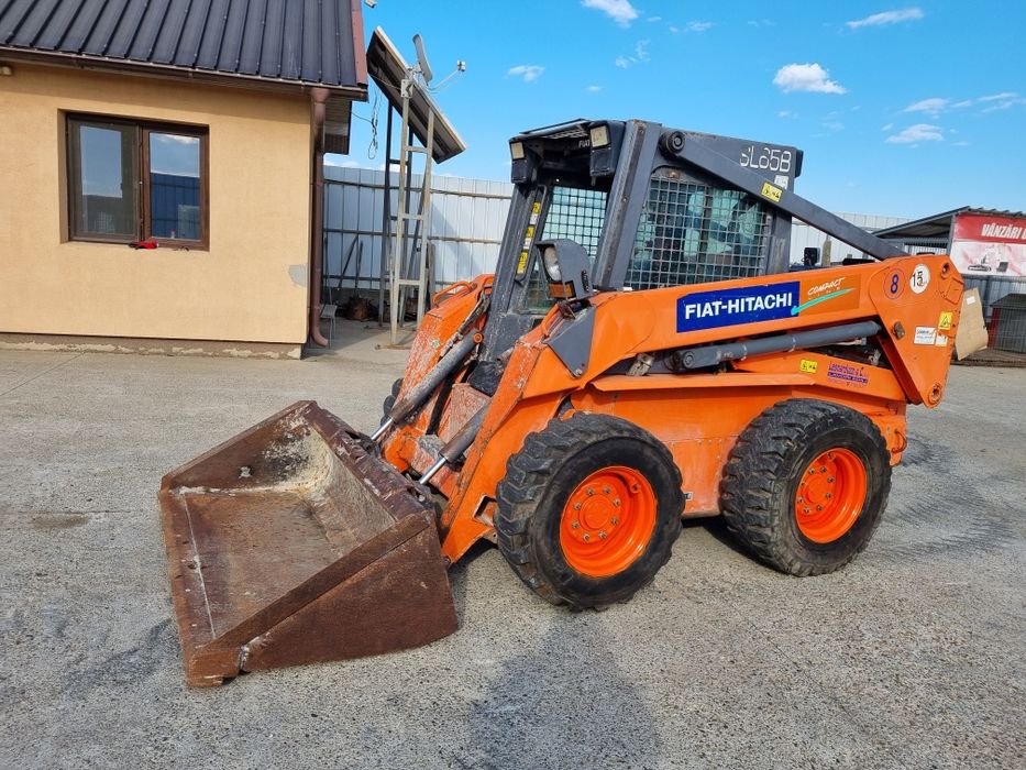 Miniincarcator Fiat Hitachi SL65B