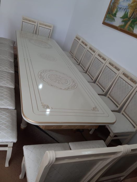 Продам стол со стульями