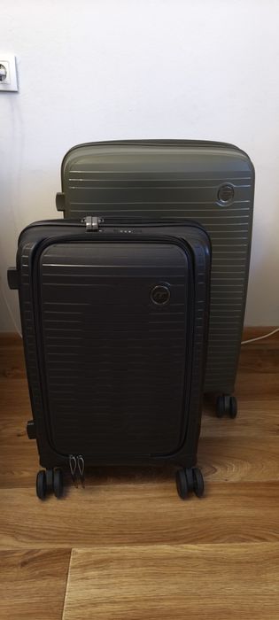 Чемодан S ручная кладь IT