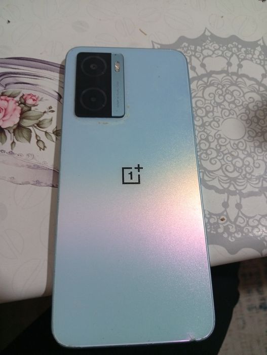 Продам телефон андроид