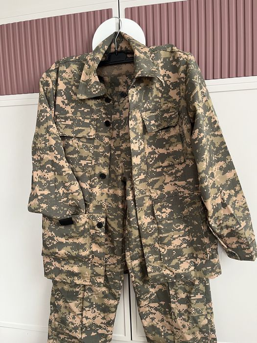 Ученики 10-11 классов! Продам полный  комплект формы на НВП