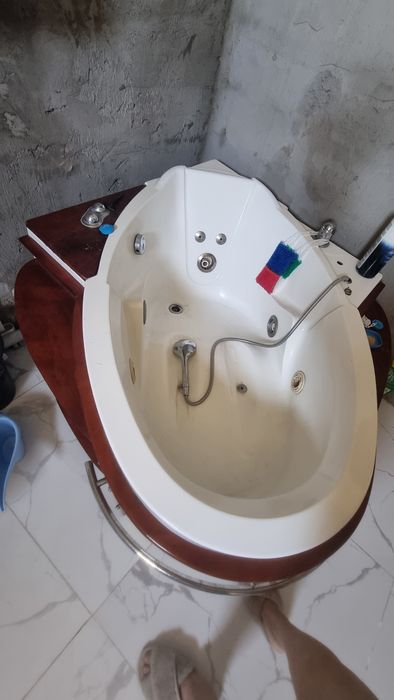 Продам недорого ванную