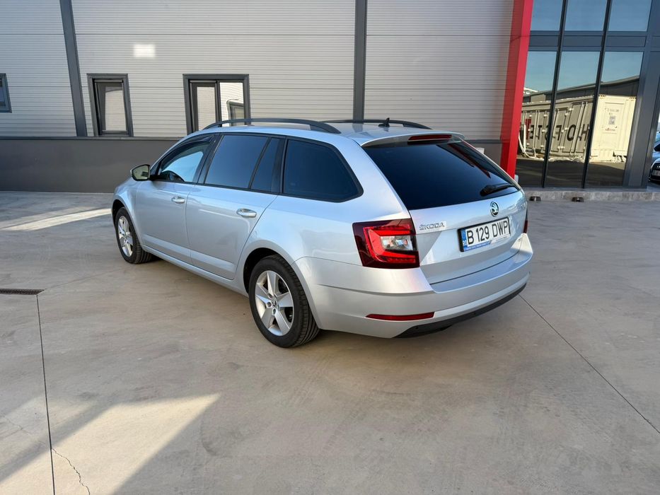 SKODA Octavia 2018 — imagine 3