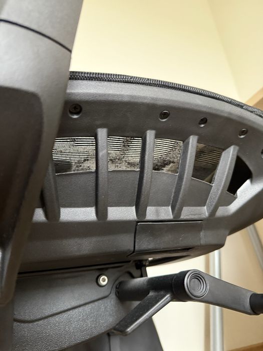 scaun de birou ergonomic, aerisit, multiple reglaje lombar gat cotiere, etc