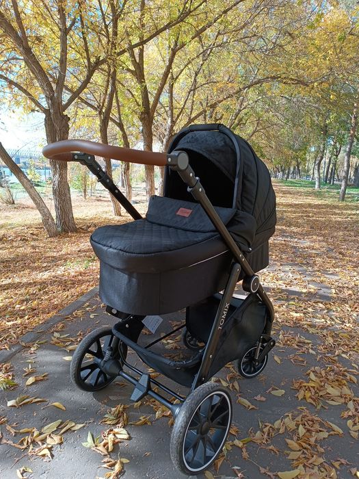 Продам коляску 2 в 1