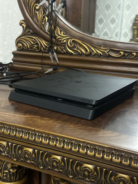 Пс4 приставка б/у