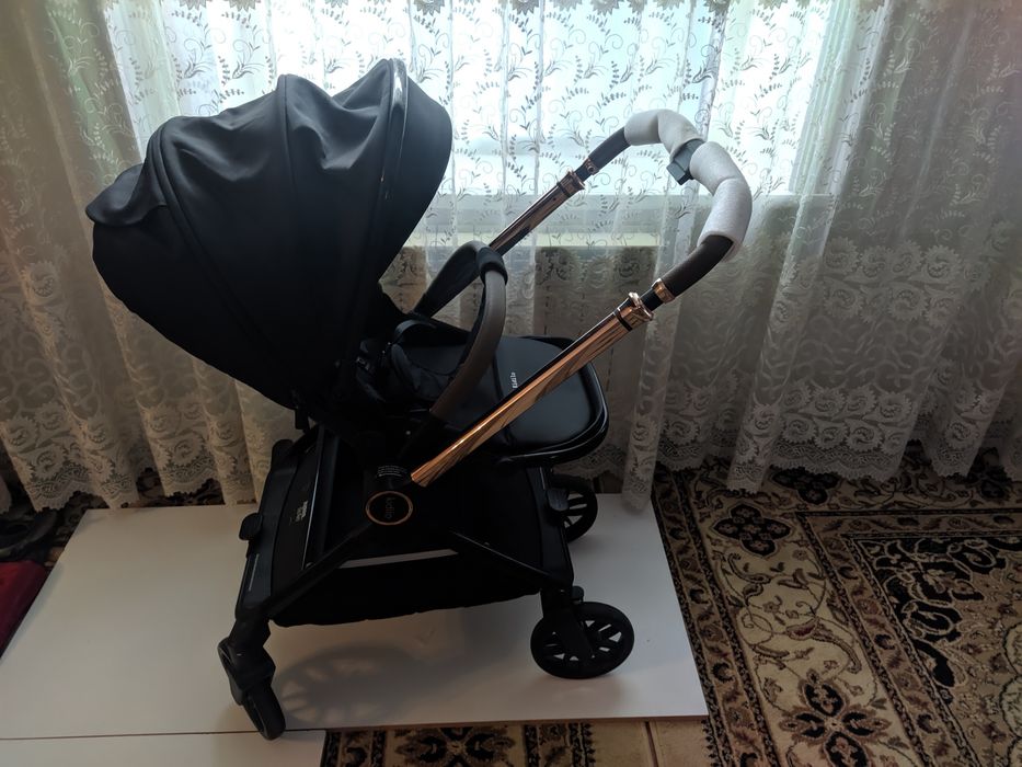 Срочно продам коляску Kidilo
