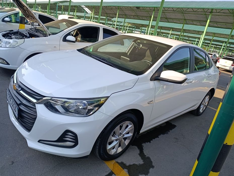 Onix LTZ sotiladi
