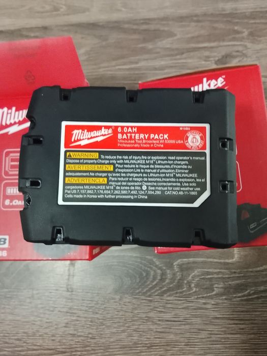 2 buc baterii Milwaukee de 6 a
