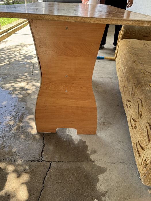 Стол для кухни б/у