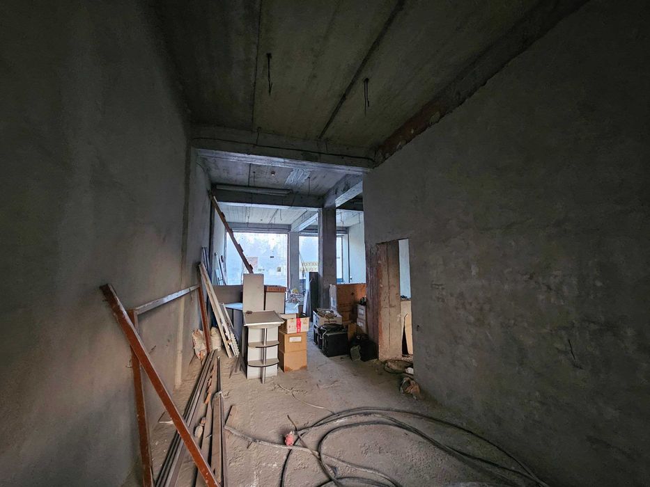 Продаются помещения 110 м2 с подвалом Ор-р Крытый рынок 17 школа