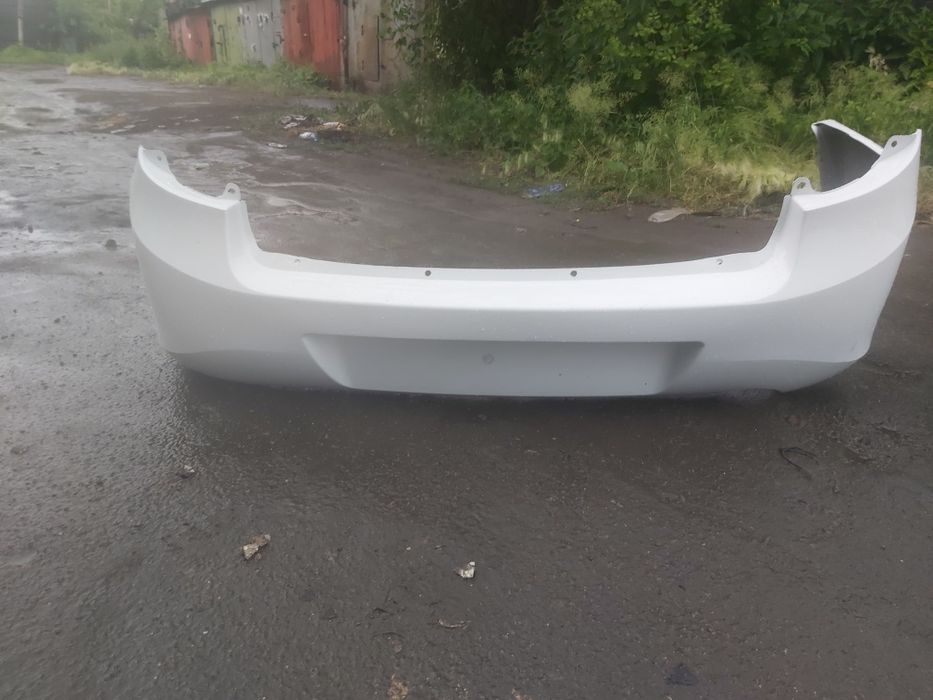 Продам бампер. Лада Гранта