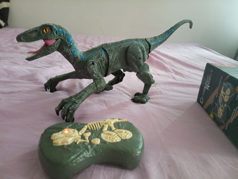 Dinozaur robot Noriel