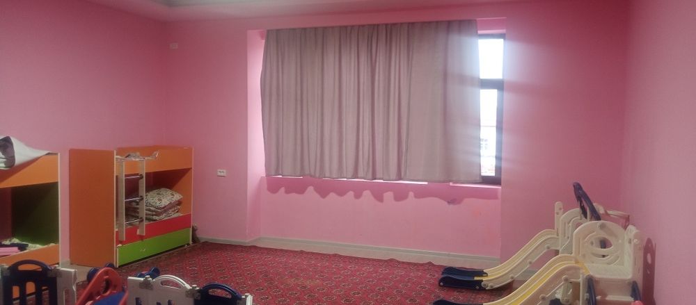 С даётся в аренду помещения 200кв  второй этаж