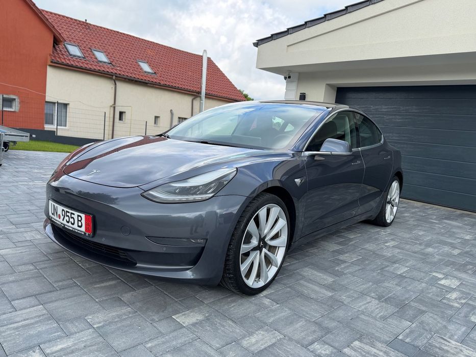 Tesla Model 3 2019 476 CP Long range Awd 4X4