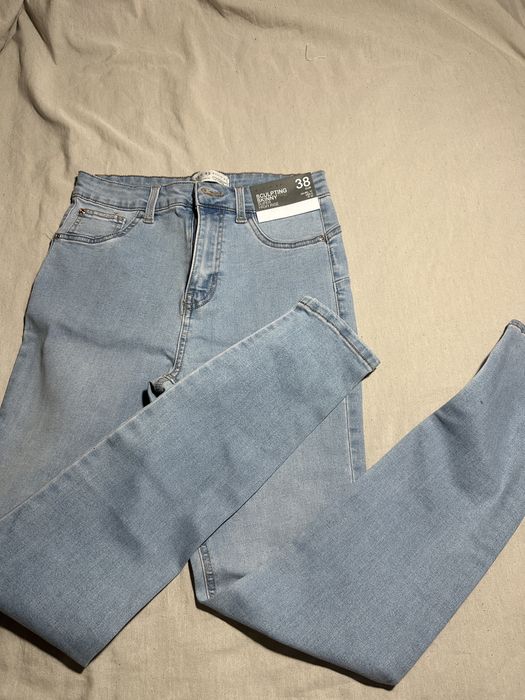 Дънки и панталони нови