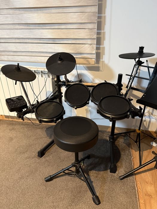 Set tobe Alessis + bețe + scaun