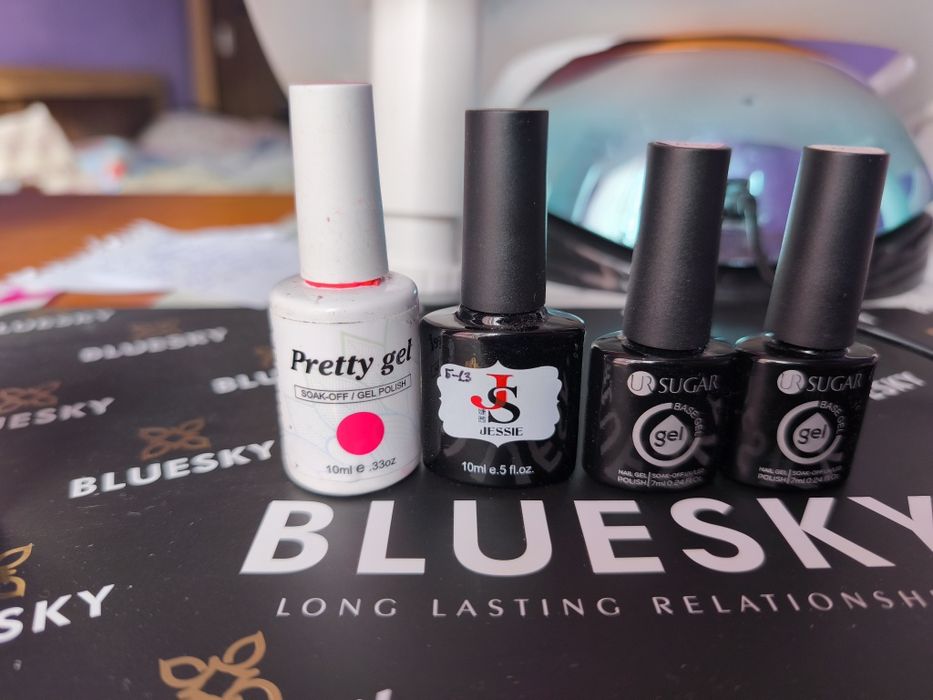 Продавам Гел лакове нови!