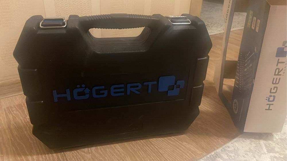 Срочно продам  чемодан с инструментами для автомашин