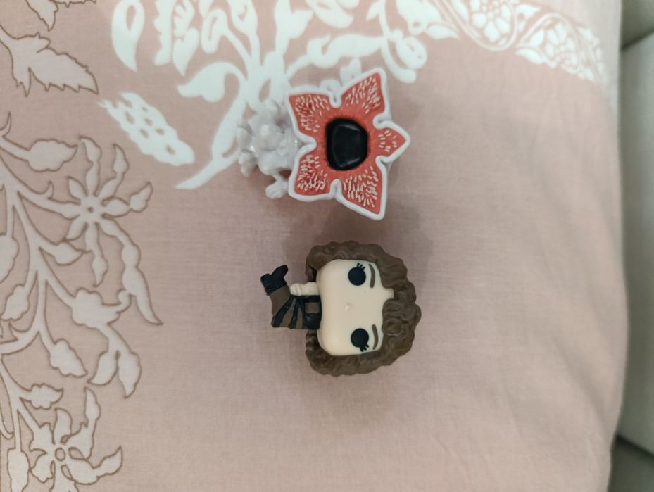 Kinder stranger things ОСД