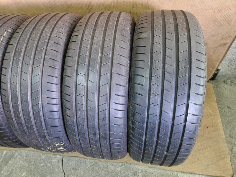 4 Bridgestone R19 245/50
летни гуми
DOT2220