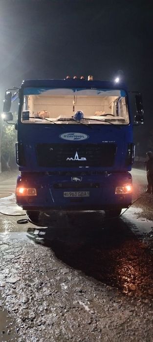 Howo shacman maz chakman samasval