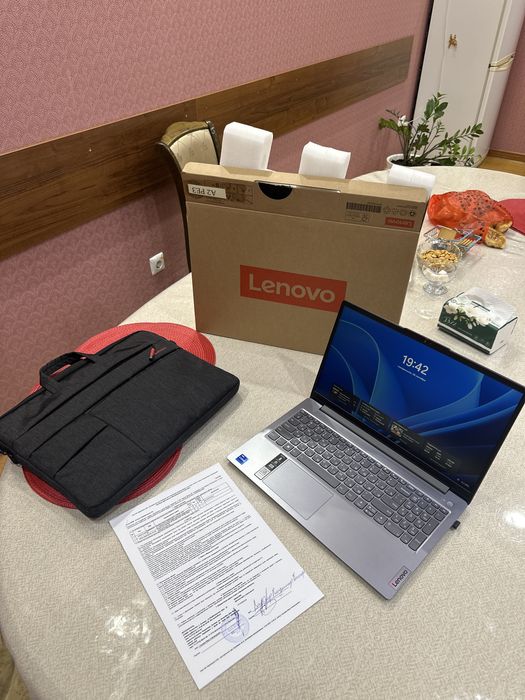 Продам ноутбук Lenova