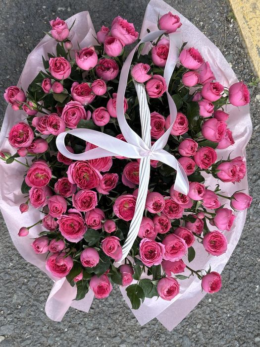 корзина с розами
