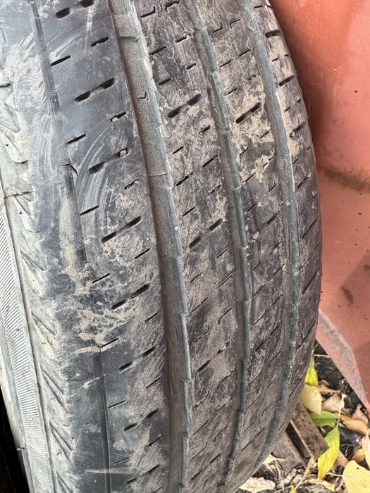 Продам резину 215/75 R16