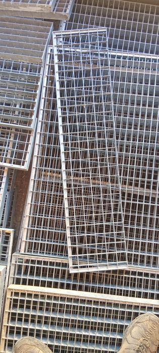 Vand treapta zincate