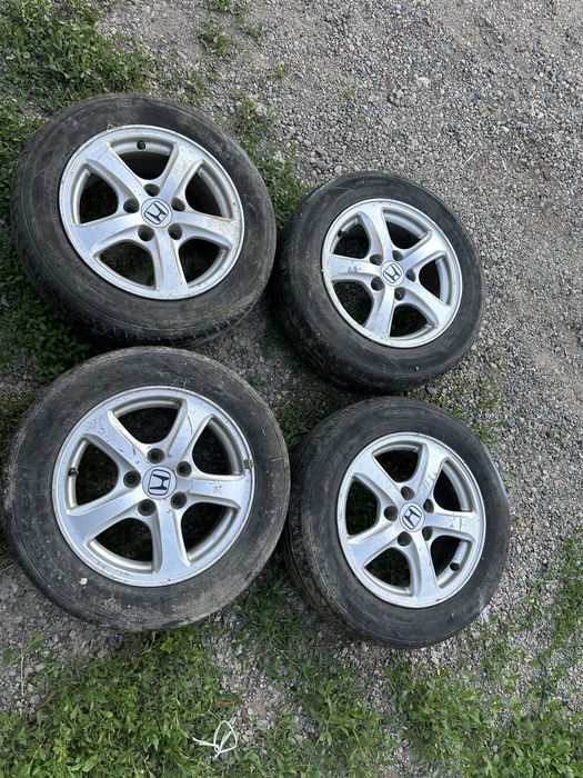 Диски с резиной оригинал Honda R15