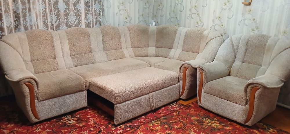 Продам Диван и Кресло в хорошем состоянии