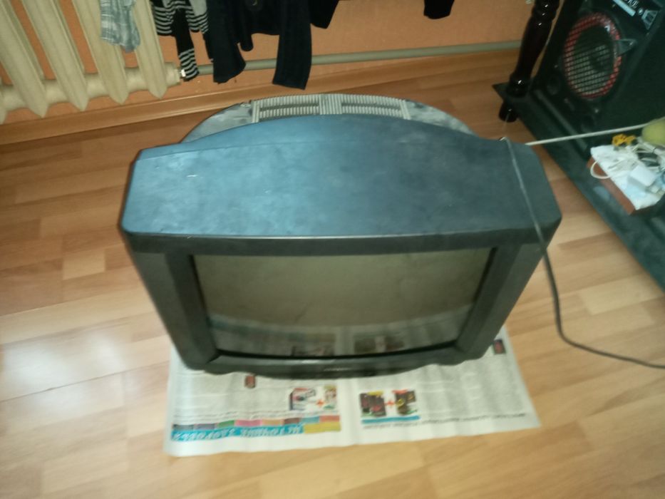 Телевизор продам Рабочий оригинал