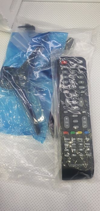 Телевизор MOONX 43H600  full HD